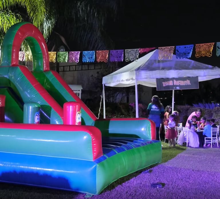 El montaje puede variar de acuerdo a las características del lugar, cantidad de niños y actividades